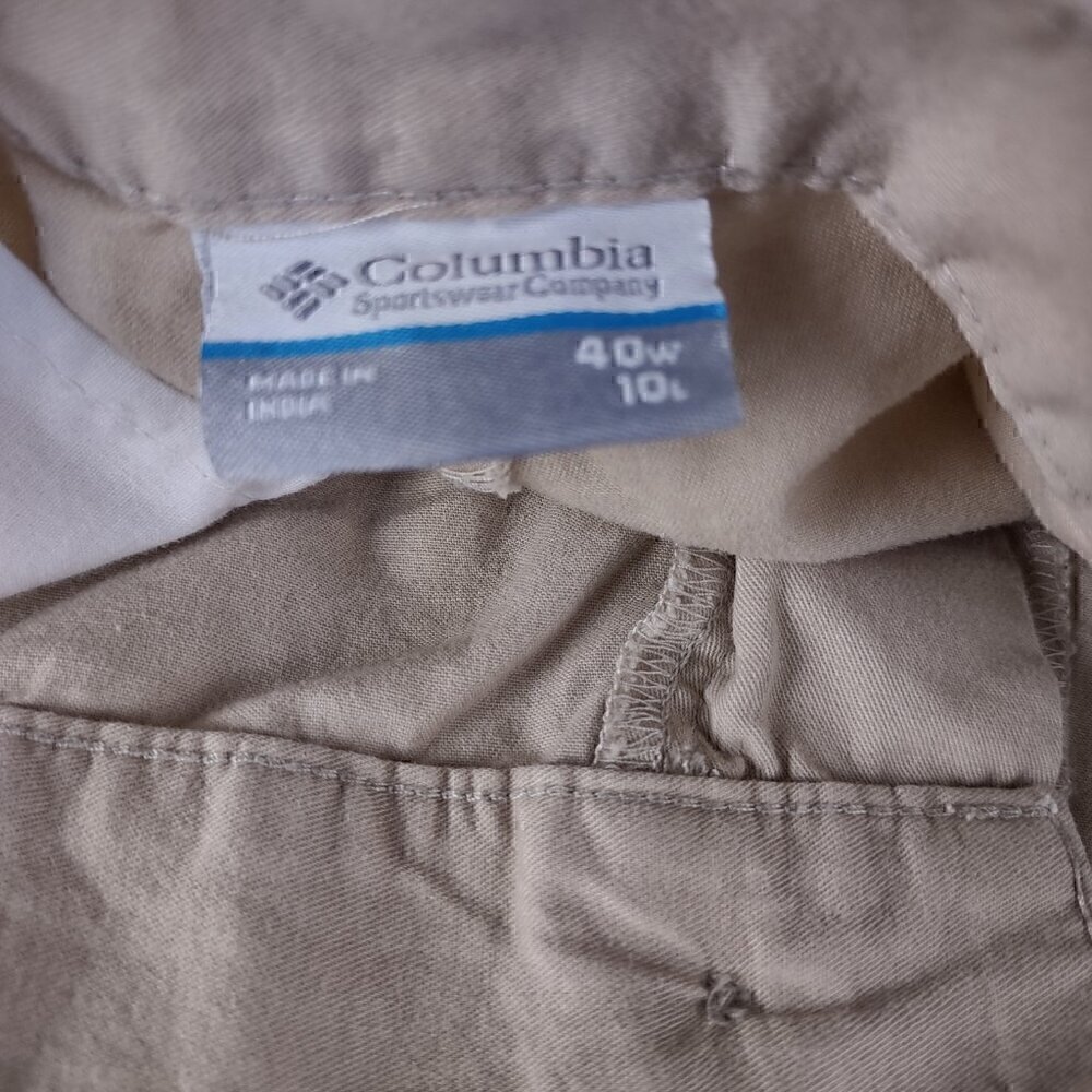 Columbia Men’s Tan, Beige, Multi Pocket Hiking, Casual Cotton Shorts Size 40X10 - Picture 9 of 10